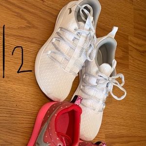 White women’s puma shoes